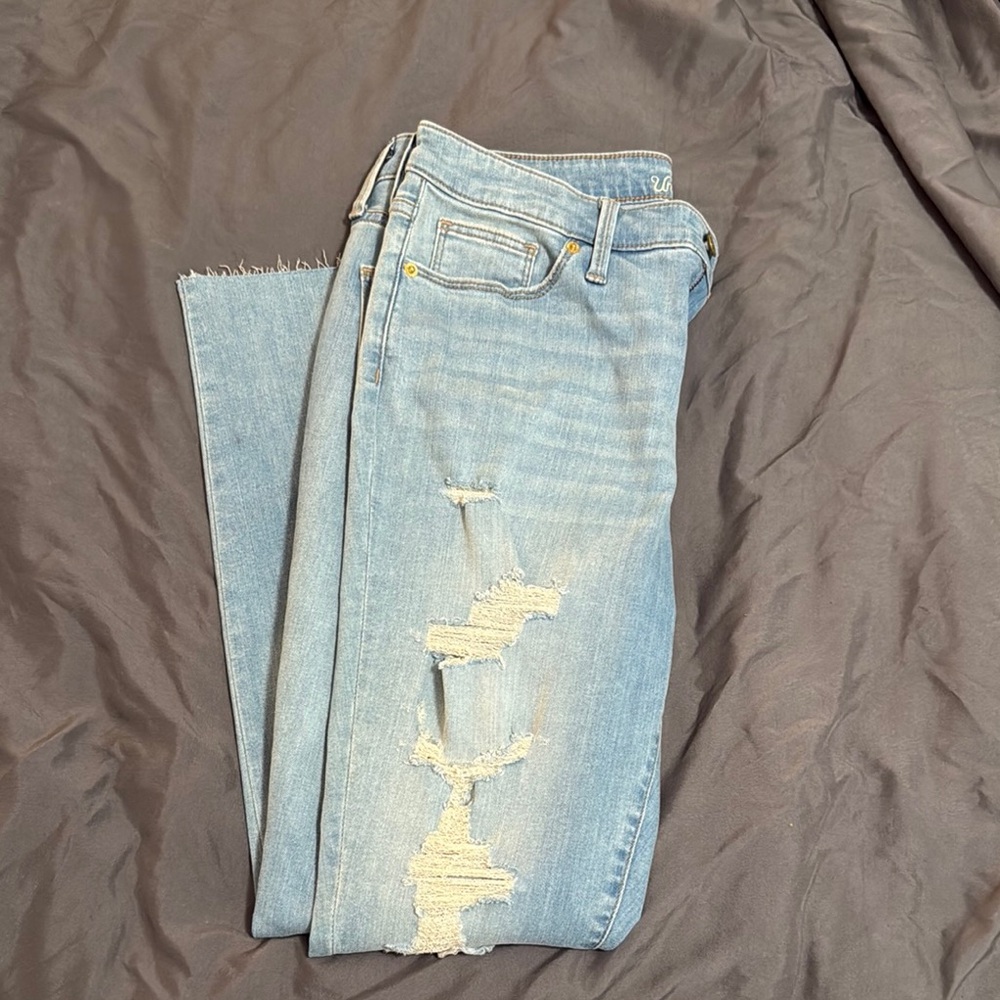 Light Blue Distressed Women's Skinny Jeans w/Stretch! Frayed Hem. Size 10